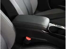 Peugeot 2008 (2023) thumbnail 47