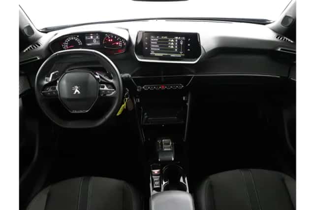 Peugeot 2008 (2023) thumbnail 4