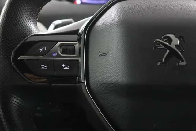 Peugeot 5008 (2020) thumbnail 16