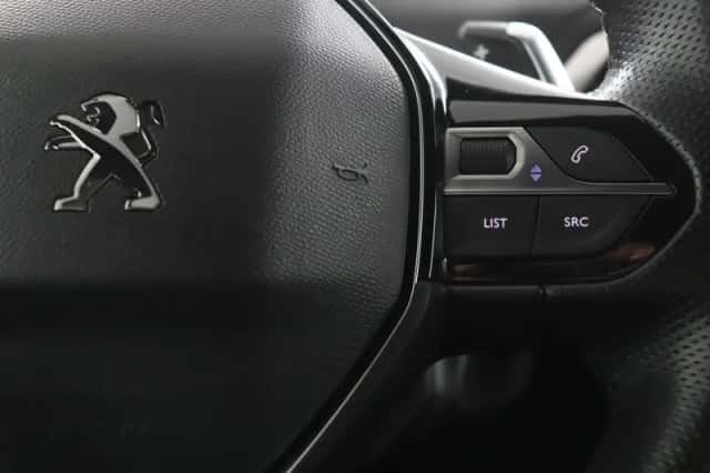 Peugeot 5008 (2020) thumbnail 17