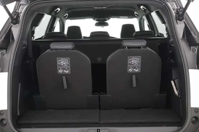 Peugeot 5008 (2020) thumbnail 19