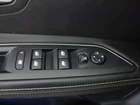 Peugeot 5008 (2020) thumbnail 22
