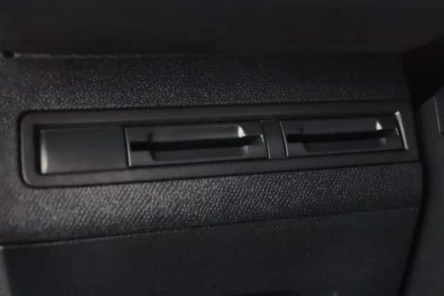 Peugeot 5008 (2020) thumbnail 23