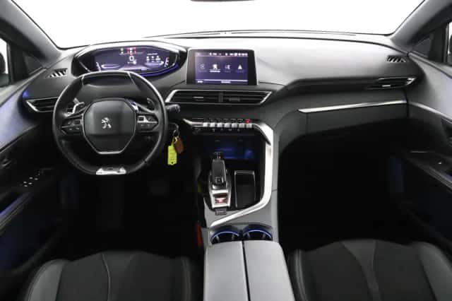 Peugeot 5008 (2020) thumbnail 4