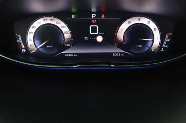 Peugeot 5008 (2020) thumbnail 38
