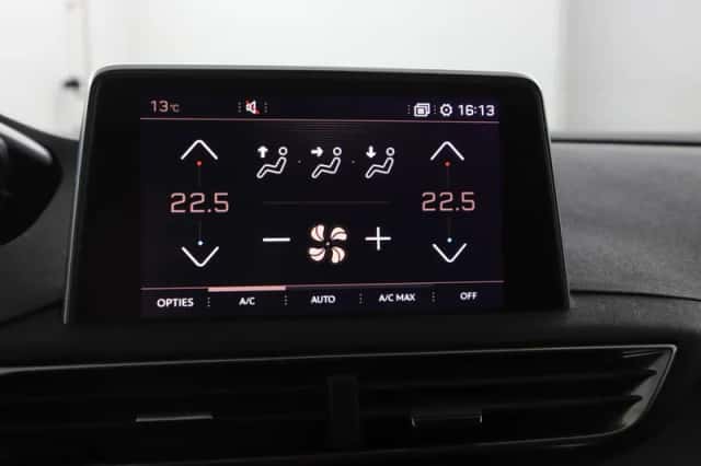Peugeot 5008 (2020) thumbnail 44