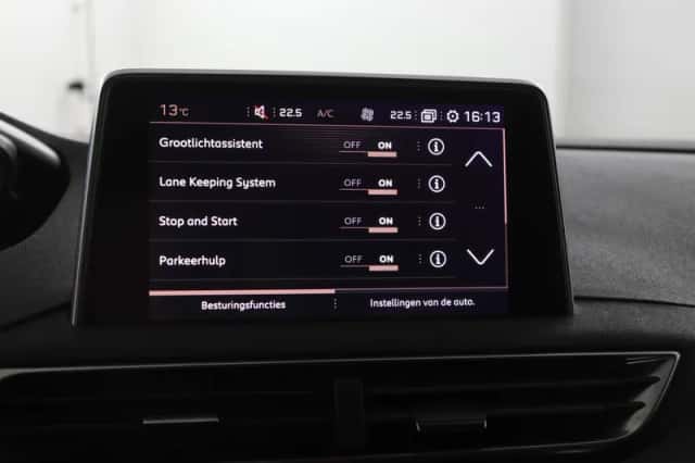 Peugeot 5008 (2020) thumbnail 45
