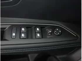 Peugeot 3008 (2023) thumbnail 22