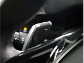 Peugeot 3008 (2023) thumbnail 41