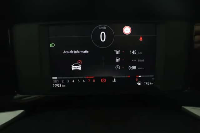 Opel Mokka (2022) thumbnail 35