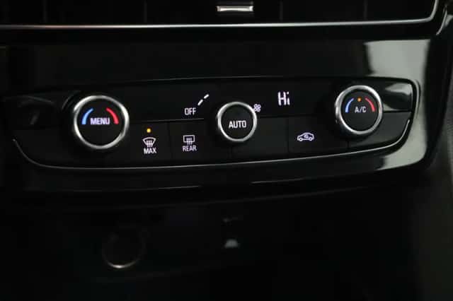 Opel Mokka (2022) thumbnail 6