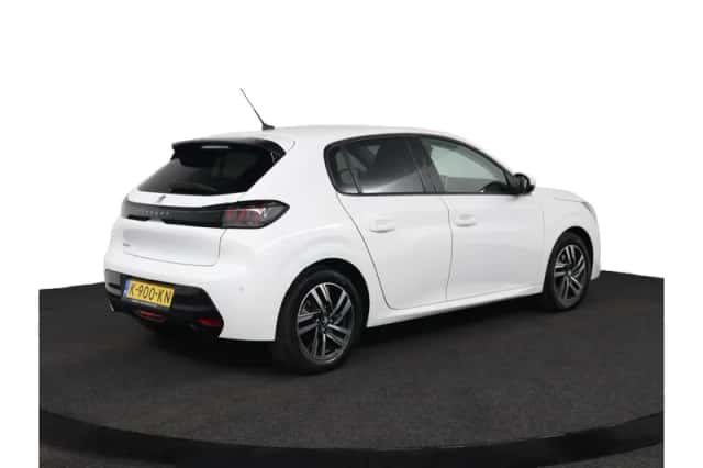 Peugeot 208 (2021) thumbnail 2