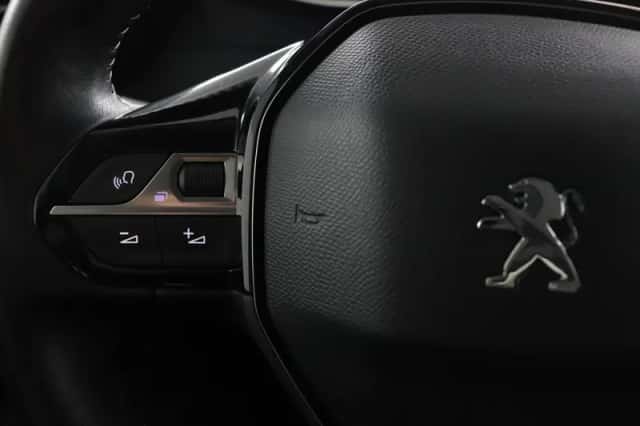 Peugeot 208 (2021) thumbnail 15