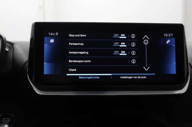 Peugeot 208 (2021) thumbnail 38