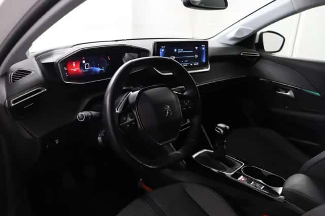 Peugeot 208 (2021) thumbnail 42