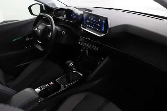 Peugeot 208 (2021) thumbnail 44