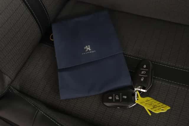 Peugeot 208 (2021) thumbnail 10