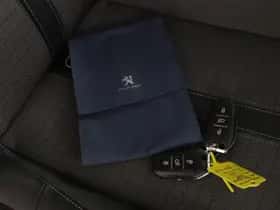 Peugeot 208 (2021) thumbnail 10