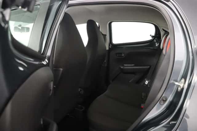 Peugeot 108 (2021) thumbnail 6