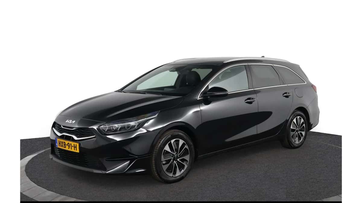 Kia Ceed Sportswagon (2025) — foto 1