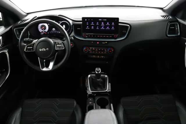 Kia Ceed Sportswagon (2025) thumbnail 4