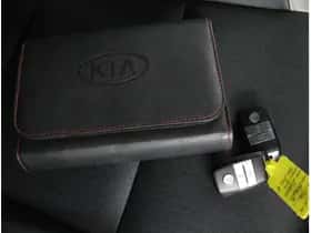 Kia Picanto (2018) thumbnail 11