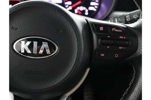 Kia Picanto (2018) thumbnail 17