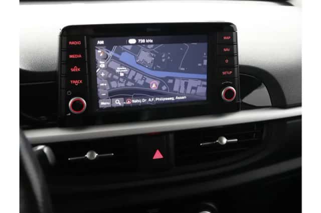 Kia Picanto (2018) thumbnail 21