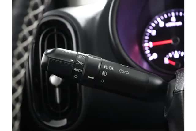 Kia Picanto (2018) thumbnail 25