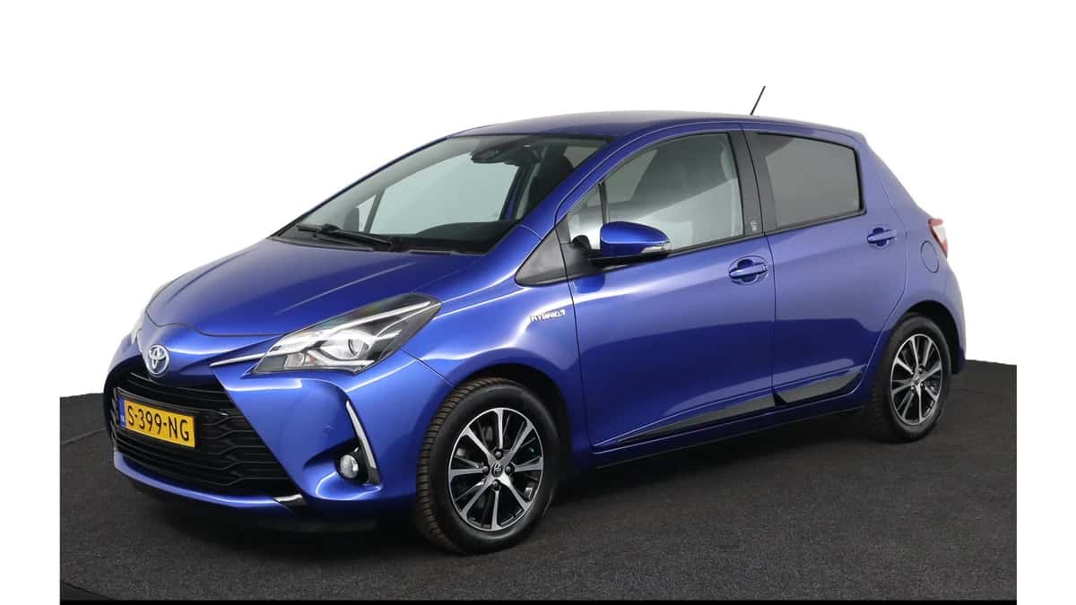 Toyota Yaris (2018) — foto 1