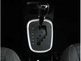 Toyota Yaris (2018) thumbnail 21