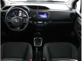 Toyota Yaris (2018) thumbnail 4