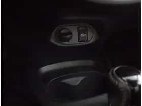 Toyota Yaris (2018) thumbnail 48