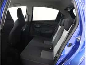 Toyota Yaris (2018) thumbnail 6