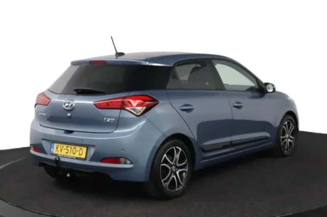 Hyundai i20 (2017) thumbnail 2