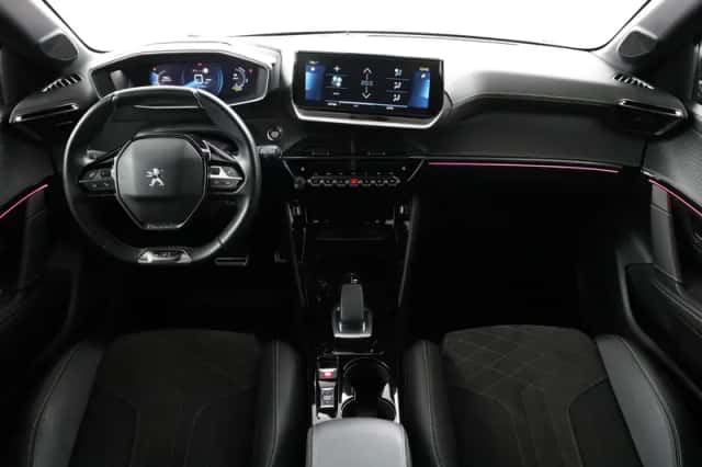Peugeot e-208 (2022) thumbnail 4