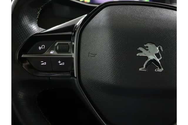 Peugeot 208 (2021) thumbnail 16