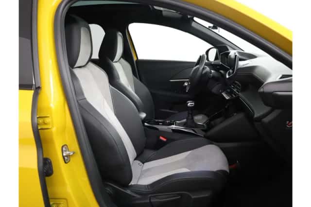 Peugeot 208 (2021) thumbnail 18
