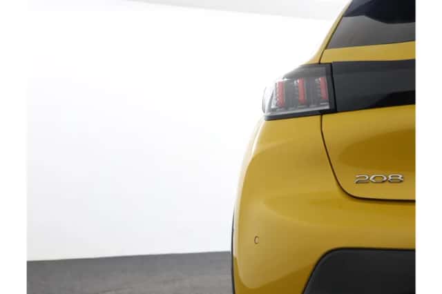 Peugeot 208 (2021) thumbnail 32