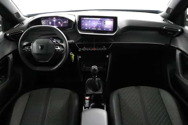Peugeot 2008 (2025) thumbnail 5