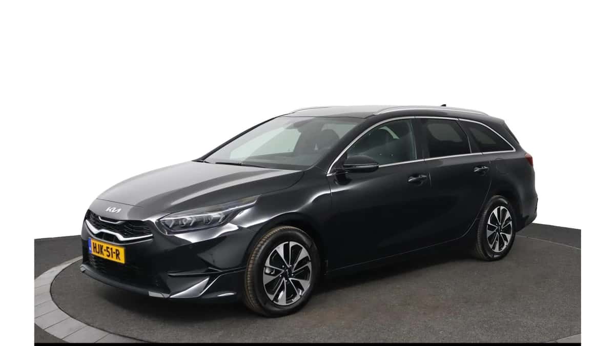 Kia Ceed Sportswagon (2025) — foto 1