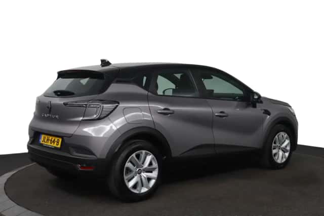 Renault Captur (2025) thumbnail 2