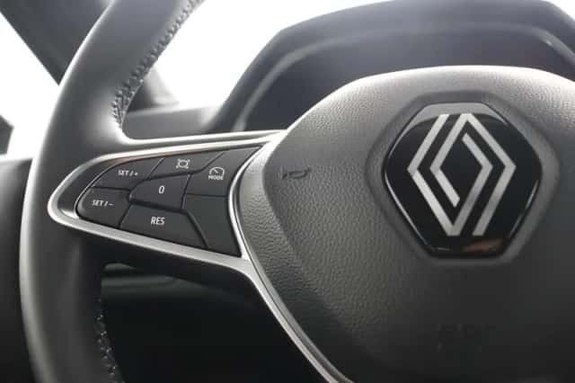 Renault Captur (2025) thumbnail 16