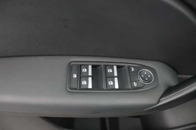 Renault Captur (2025) thumbnail 21