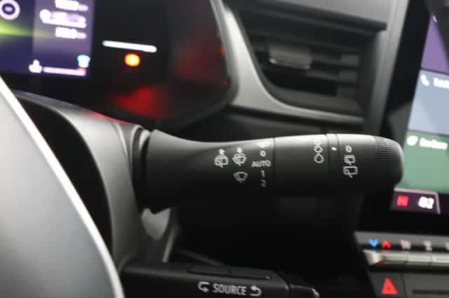 Renault Captur (2025) thumbnail 24