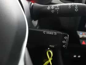 Renault Captur (2025) thumbnail 37
