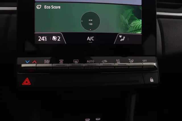 Renault Captur (2025) thumbnail 6