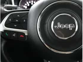 Jeep Compass (2021) thumbnail 16