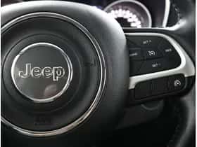 Jeep Compass (2021) thumbnail 17