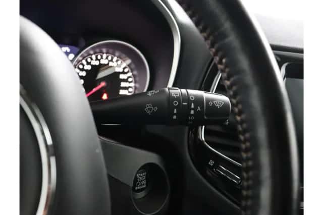 Jeep Compass (2021) thumbnail 25